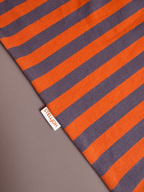 Handgenähtes Oversize-Longsleeve „Retro Stripe“